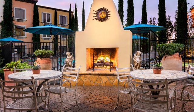 Ayres Hotel Laguna Woods Courtyard Patio Fireplace